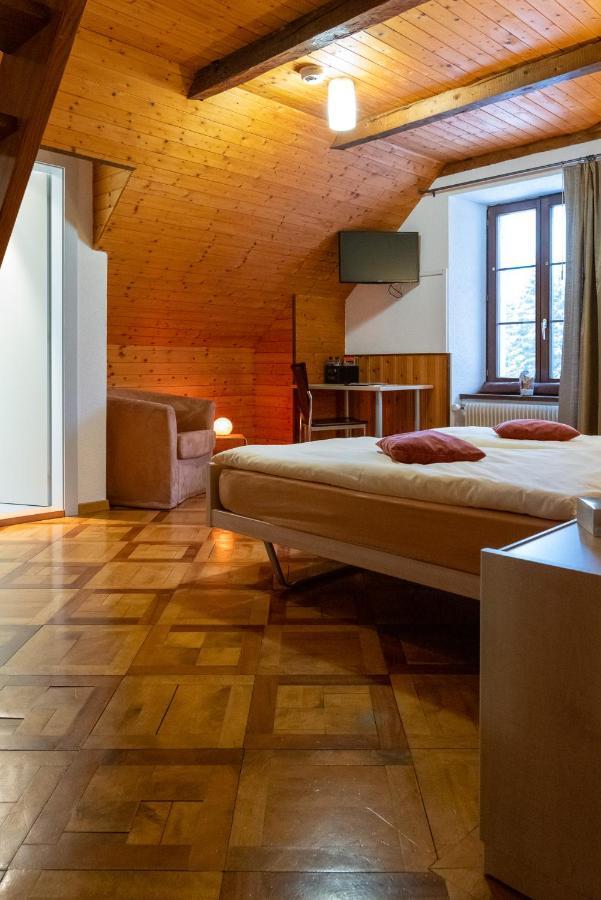 Auberge Du Prevoux Ле-Локль Экстерьер фото