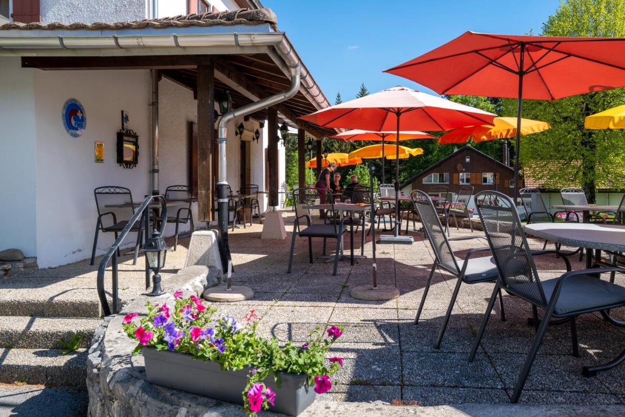 Auberge Du Prevoux Ле-Локль Экстерьер фото